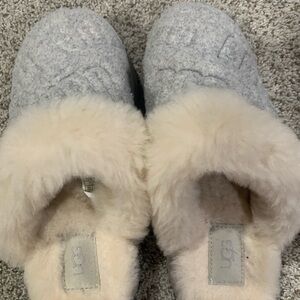 UGG Women's Soft Gray and Cream Slippers